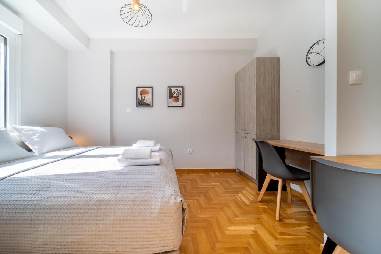 Aris123 By Smart Cozy Suites - Apartments In The Heart Of Athens - 5 Minutes From Metro - Available 24Hr Ngoại thất bức ảnh