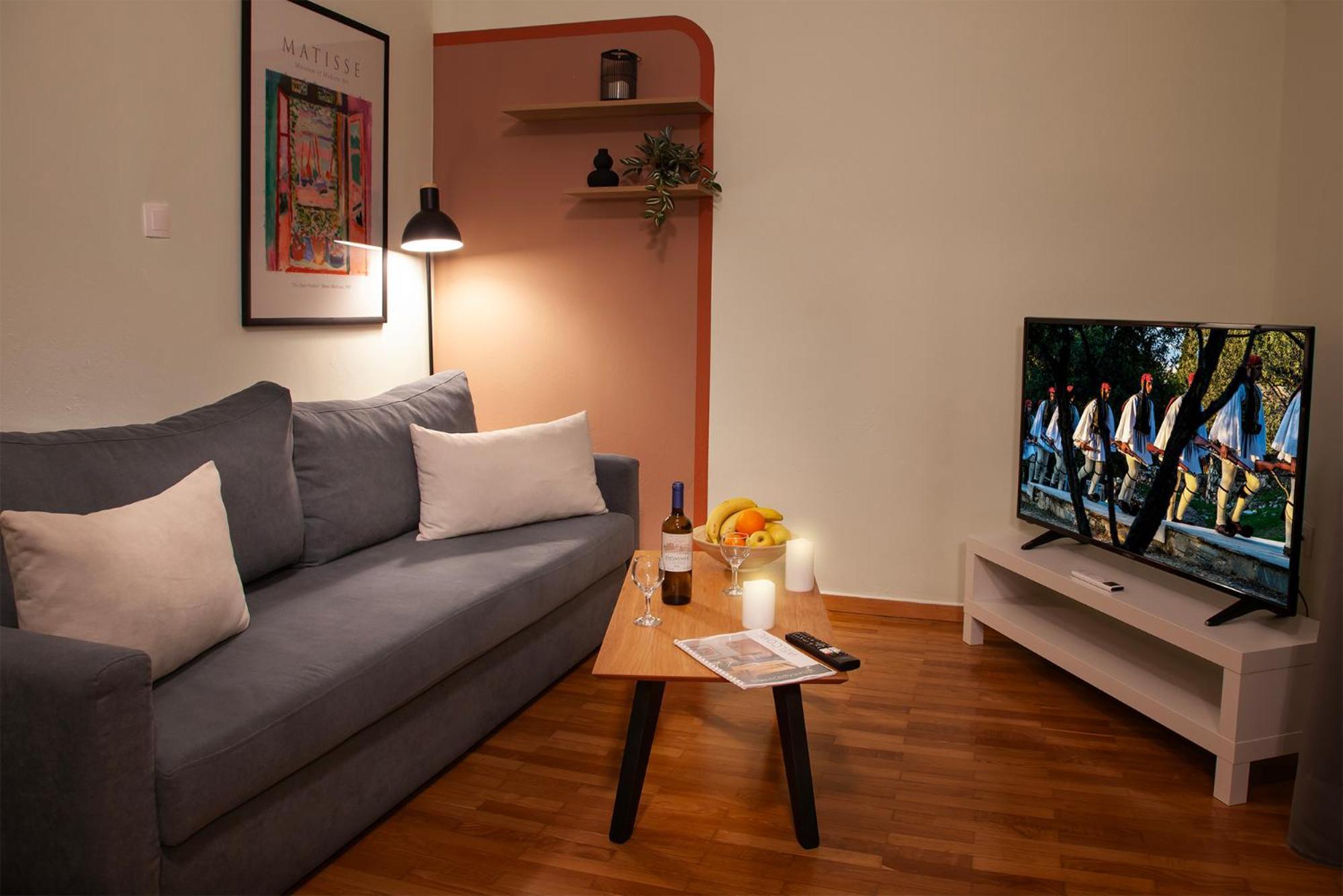 Aris123 By Smart Cozy Suites - Apartments In The Heart Of Athens - 5 Minutes From Metro - Available 24Hr Ngoại thất bức ảnh