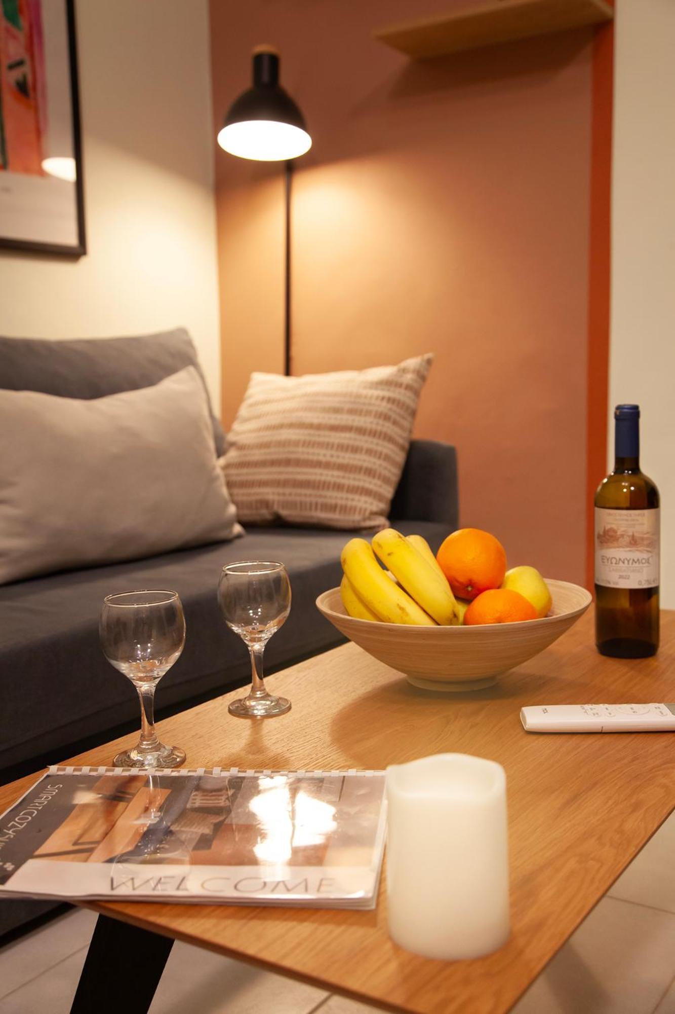 Aris123 By Smart Cozy Suites - Apartments In The Heart Of Athens - 5 Minutes From Metro - Available 24Hr Ngoại thất bức ảnh