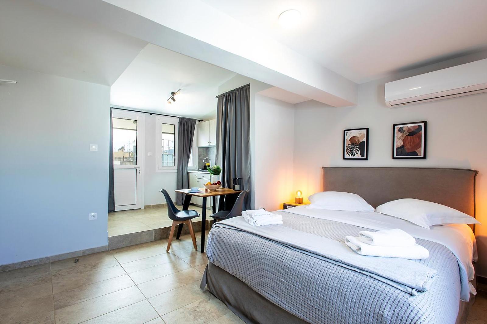 Aris123 By Smart Cozy Suites - Apartments In The Heart Of Athens - 5 Minutes From Metro - Available 24Hr Ngoại thất bức ảnh