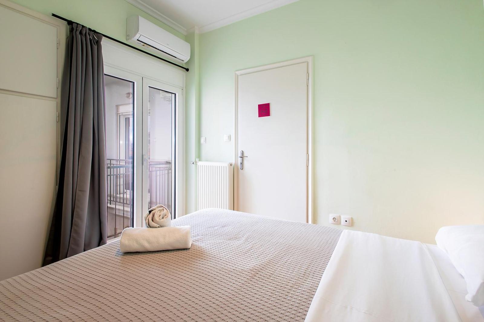 Aris123 By Smart Cozy Suites - Apartments In The Heart Of Athens - 5 Minutes From Metro - Available 24Hr Ngoại thất bức ảnh